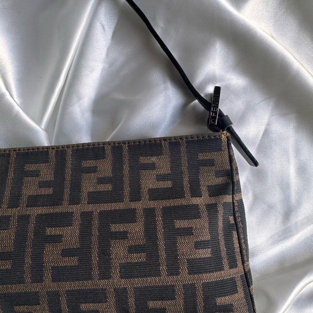 Vintage FENDI zucca mini baguette. - Picture 9 of 15